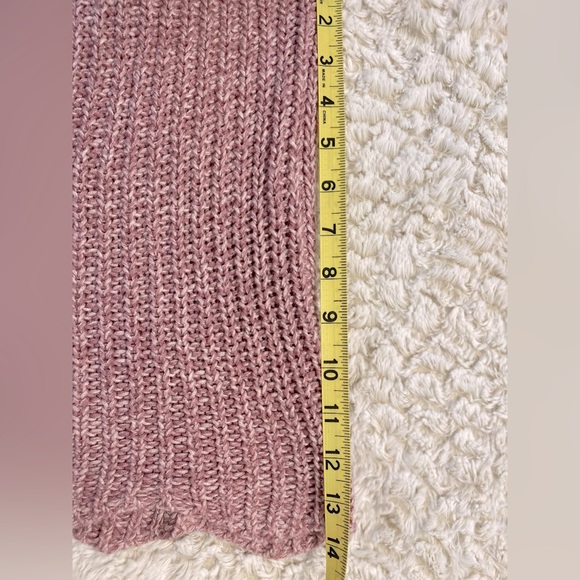 American Eagle Outfitters Women’s Sz M Heathered Pink Sweater w/Scalloped Edge - Picture 4 of 4